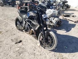 Ducati Diavel, ielas motocikls