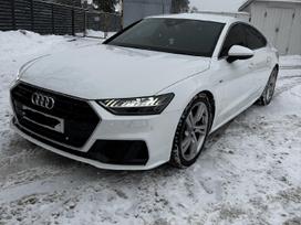 Audi A7 dalimis. S line audi a7 variklio