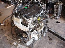 Renault Master, M9TB702, Variklis ardomas dalimis turiu ivairiu metu ivairiais kodais tur