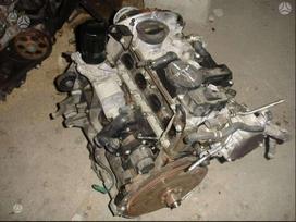 Skoda Octavia dzinēja detaļas