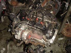 Skoda Octavia dzinēja detaļas