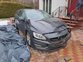 Volvo V60 Visos volvo dalys spabos kodas 492 46 variklis d52544t15