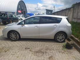 Toyota Verso for parts