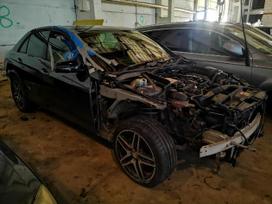 Mercedes-Benz E klasė for parts. Automobilis ardomas dalimis запасные части автомобил