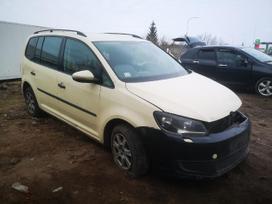 Volkswagen Touran по частям. Automobilis ardomas dalimis запасные части автомобил