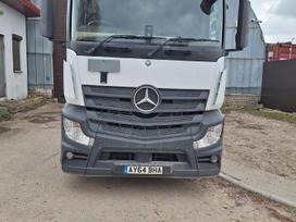 Mercedes-Benz Antros mp4, vilkikai