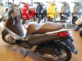 Piaggio Medley 125cc, мотороллеры / мопеды