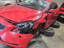 Volvo V40 Uab boso dalys kokybiškos ir patikrintos naudotos automobil