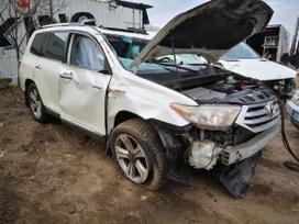Toyota Highlander dalimis. Automobilis ardomas dalimis запасные части автомобиля