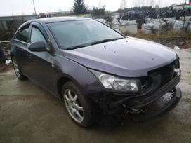 Chevrolet Cruze по частям. Automobilis ardomas dalimis запасные части автомобил