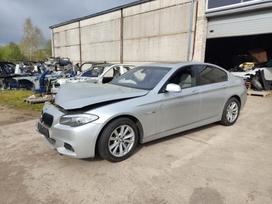 BMW 535 Ardyme turime keletą tokio modelio automobilių skirtingų spalvų