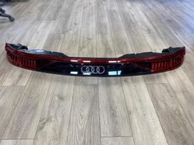 Audi Q8 фары