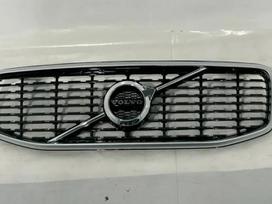Volvo XC60 радиаторная решётка