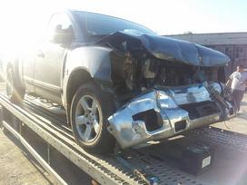 Nissan Titan Kuzavo dangtis kablys