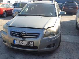Toyota Avensis dalimis
