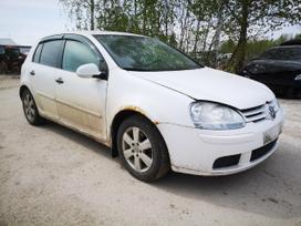 Volkswagen Golf dalimis. Automobilis ardomas dalimis запасные части автомобиля