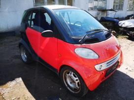 Smart Fortwo по частям. Automobilis ardomas dalimis запасные части автомобил
