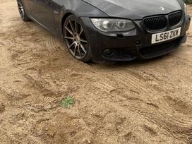 BMW 320 Pradedamas ardyti dalimis bmw e92 lci 135kw automatas dalimis