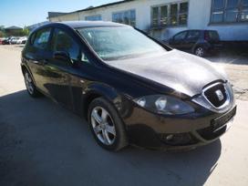 Seat Leon по частям. Automobilis ardomas dalimis запасные части автомобил