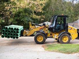 Caterpillar 908, фронтальные погрузчики