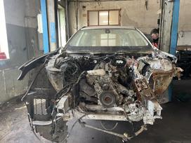 BMW 530 Bmw f11 2012 m x drive 190 kw variklis ardomas dalimis spalv