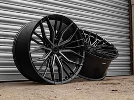 RIVIERA RF9 Gloss Black Dark Tint, light alloy, R22