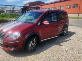 Volkswagen Touran, 1.4 l., Минивэн