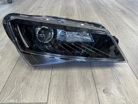 Skoda Superb фары