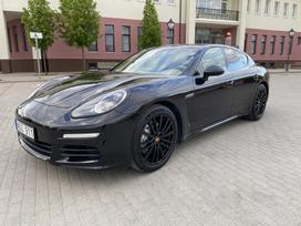 Porsche Panamera, 3.0 l., hatchback