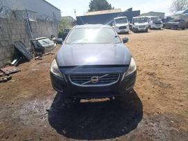 Volvo V60 по частям