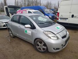 Toyota Yaris for parts