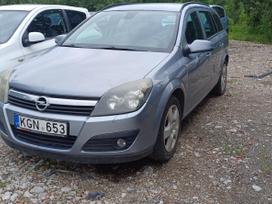 Opel Astra dalimis