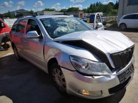 Skoda Octavia for parts. Automobilis ardomas dalimis запасные части автомобил