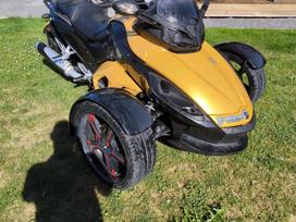Can-Am Spyder 991cc, trikes