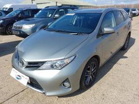 Toyota Auris for parts. Toyota auris 2014 metų variklio kubatūra 1 4 dyzelis m