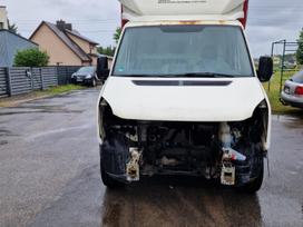 Volkswagen Crafter Variklis defektuotas dalimis