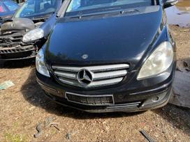 Mercedes-Benz B200