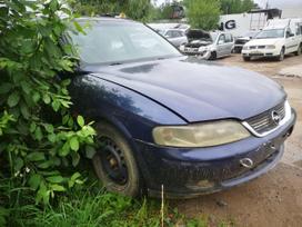 Opel Vectra dalimis. Automobilis ardomas dalimis запасные части автомобиля