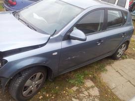 Kia Ceed rezerves daļās. Variklio kodas g4fa automobilio rida 92000km tv