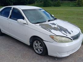 Toyota Camry Nesikuria automobilis parduodamas tik visas kaina 1200eur