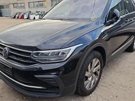 Volkswagen Tiguan for parts. Vw tiguan 2023metų variklio kubatūra 1 5 benzinas auto