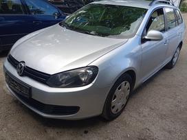 Volkswagen Golf по частям. Dalimis yra odinis juodas salonas