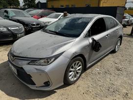 Toyota Corolla for parts. Turime visokiu spalvų ridos 5000km dalis siunčiam i
