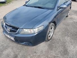 Honda Accord Odinis salonas r16 lieti ratai