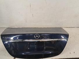 Mercedes-Benz -kita- Mersedes benz galiniai dangčiai ir daug kitu daliu šiems mode