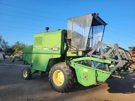 John Deere 1032