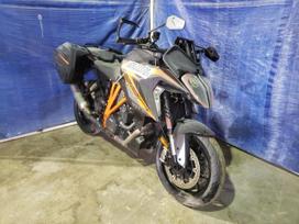 KTM Super Duke, touring / sport touring