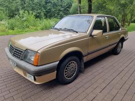 Opel Ascona, 1.8 l., Седан
