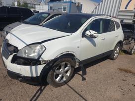 Nissan Qashqai+2 for parts. Panorama 4 wd farkopas 7 vietu rida 183000 km
