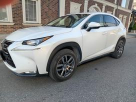 Lexus NX 300, 2.5 l., off-road / crossover
